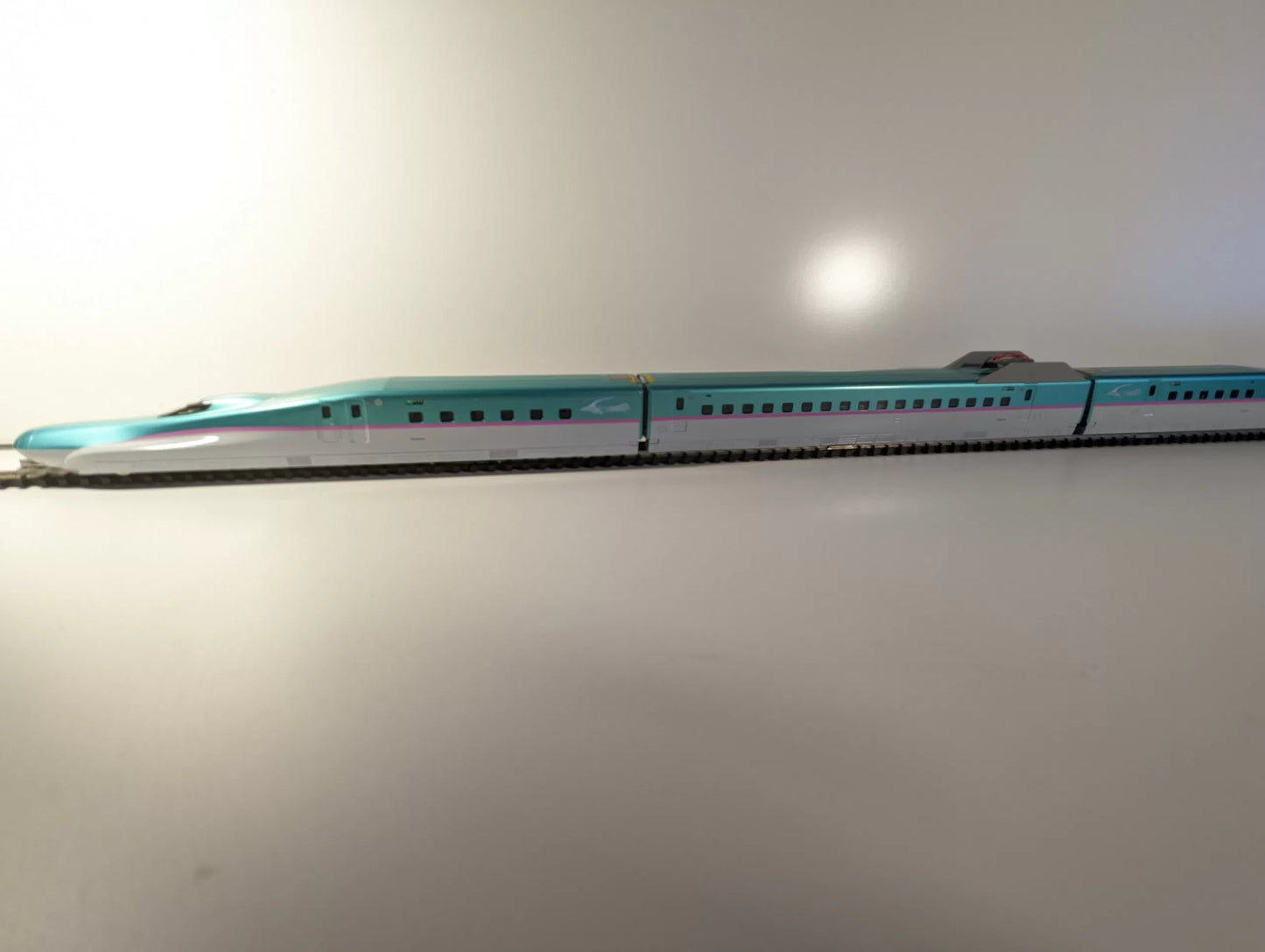 KATO 10-857 E5 SHINKANSEN HAYABUSA (N-SCALE)(BRAND NEW)