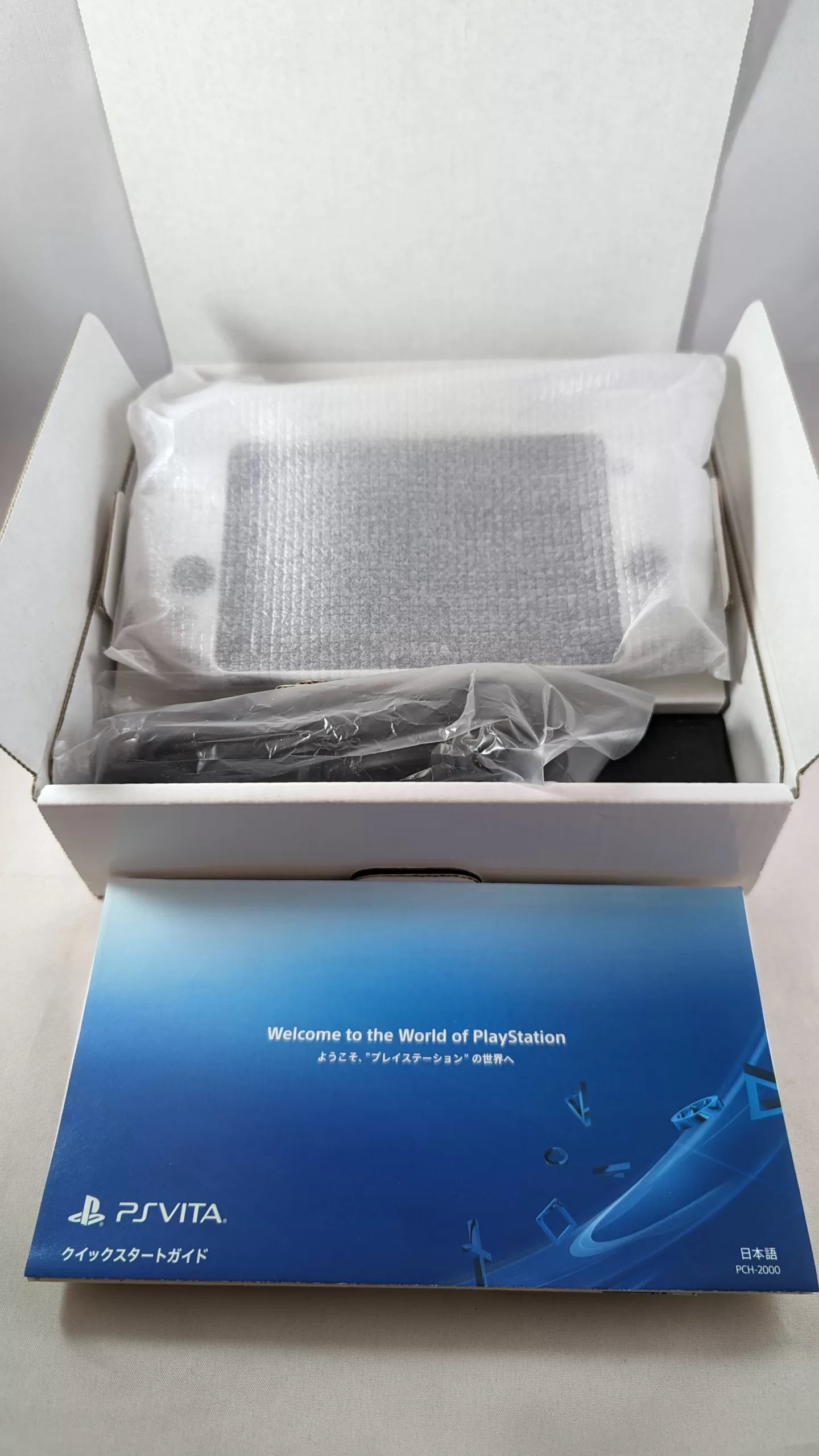 PS VITA - PCH 2000 PlayStation GLACIAR WHITE (JAPAN EDITION) SONY