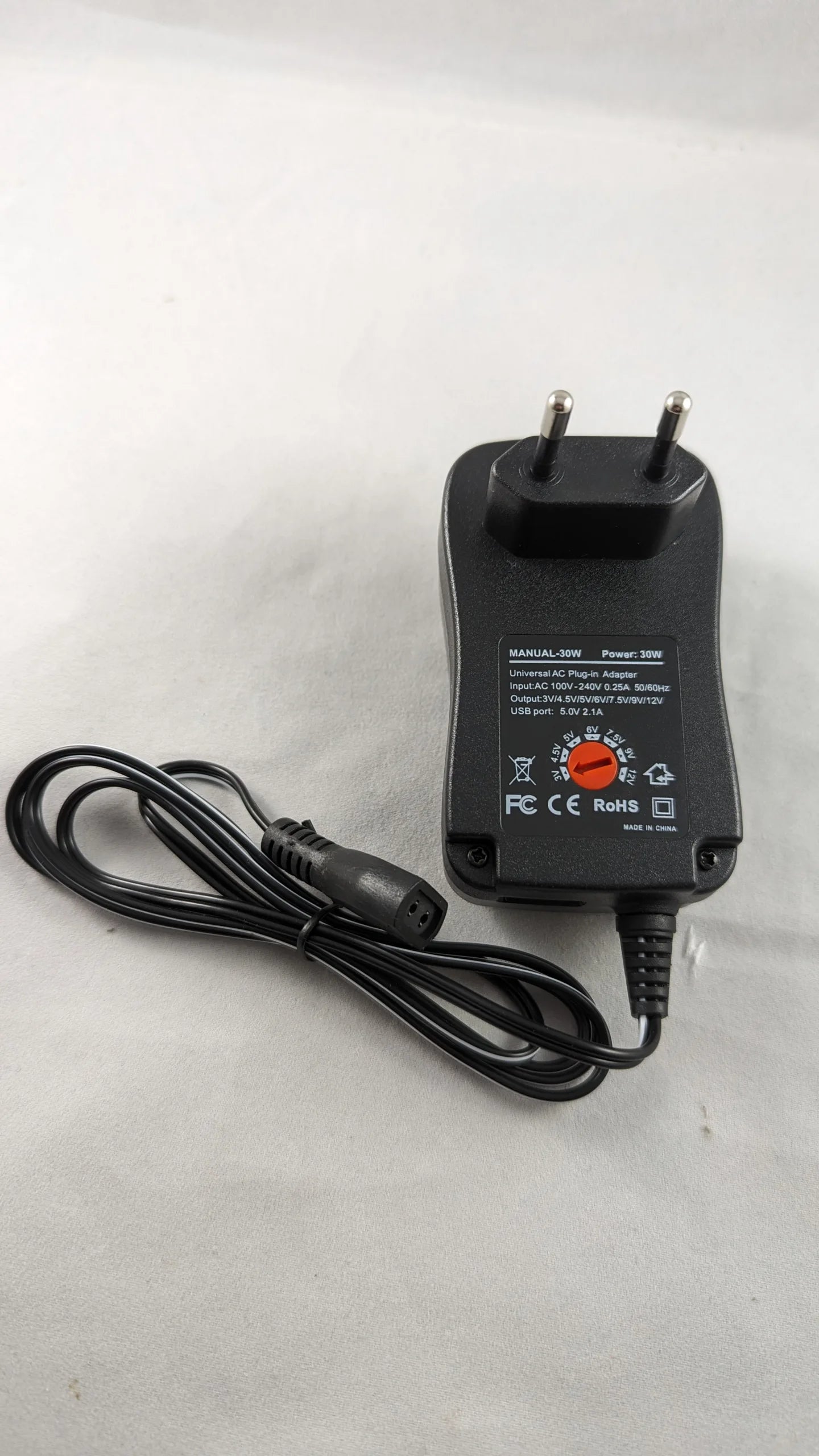 AC To DC Adjustable Plug Power Adapter-Converter for console 3V 4.5V 5V 6V 7.5V 9V 12V / 2A 2.1A