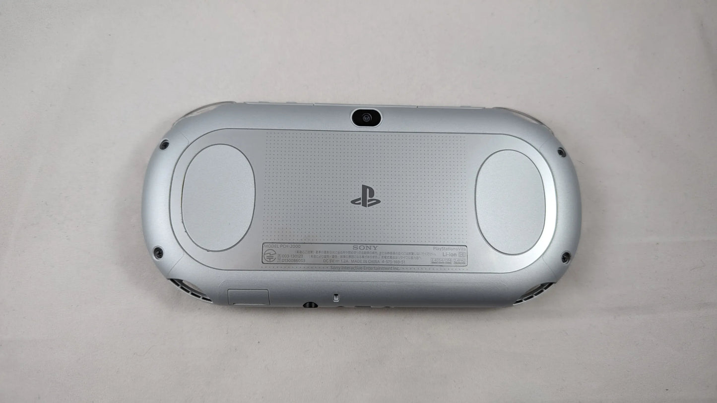 PS VITA PCH 2000 - PlayStation Silver (Japan Edition) SONY
