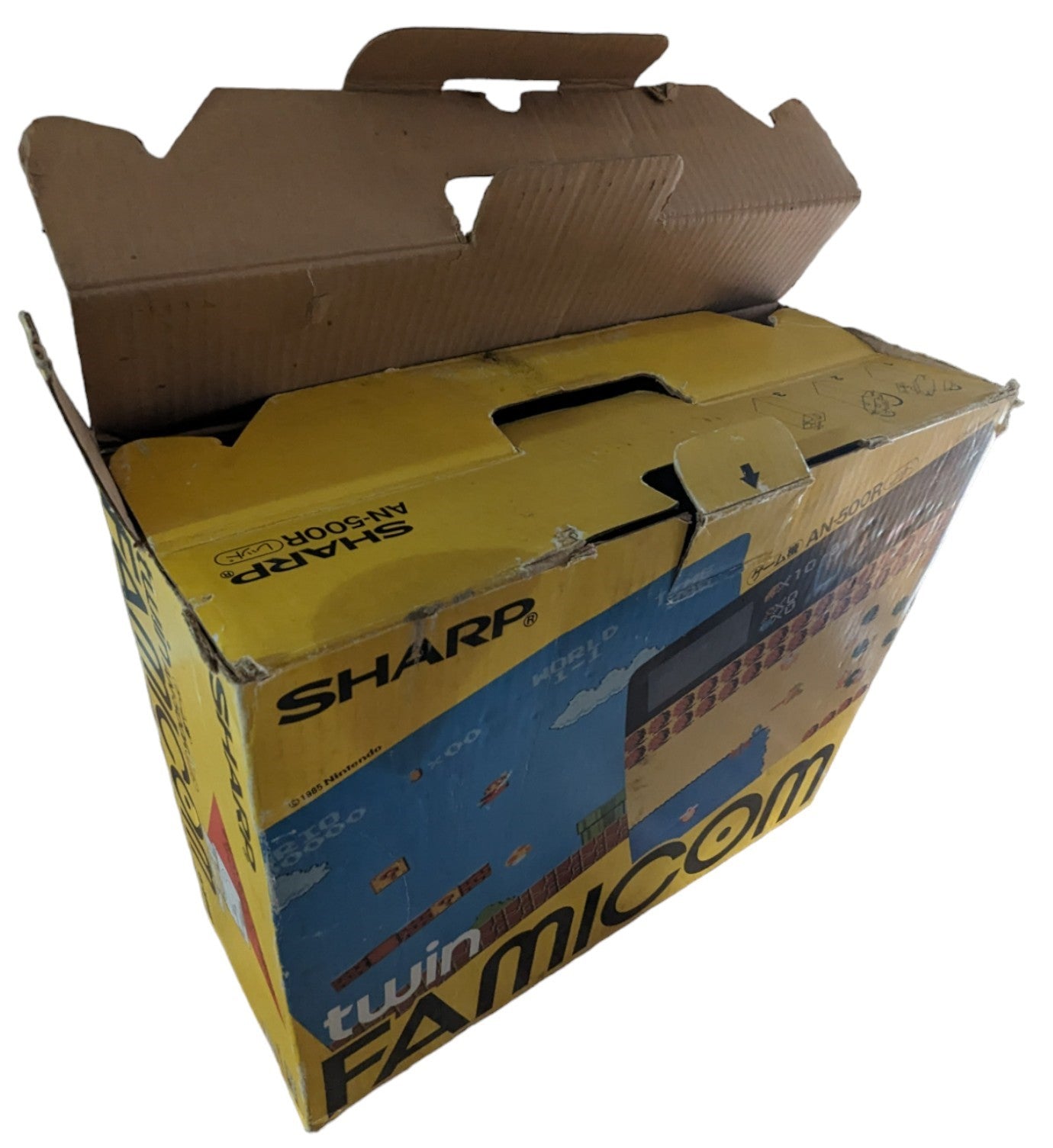 Sharp FAMICOM TWIN AN500R (NEW BELT-SERVICED) Outer Box is BAD (ONLY Japan EDITION)
