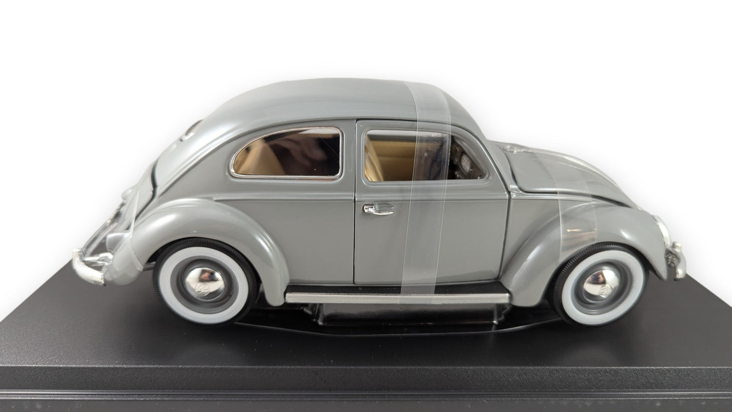 1:18 Maisto - Volkswagen Beetle Kaifer 1955 Grey