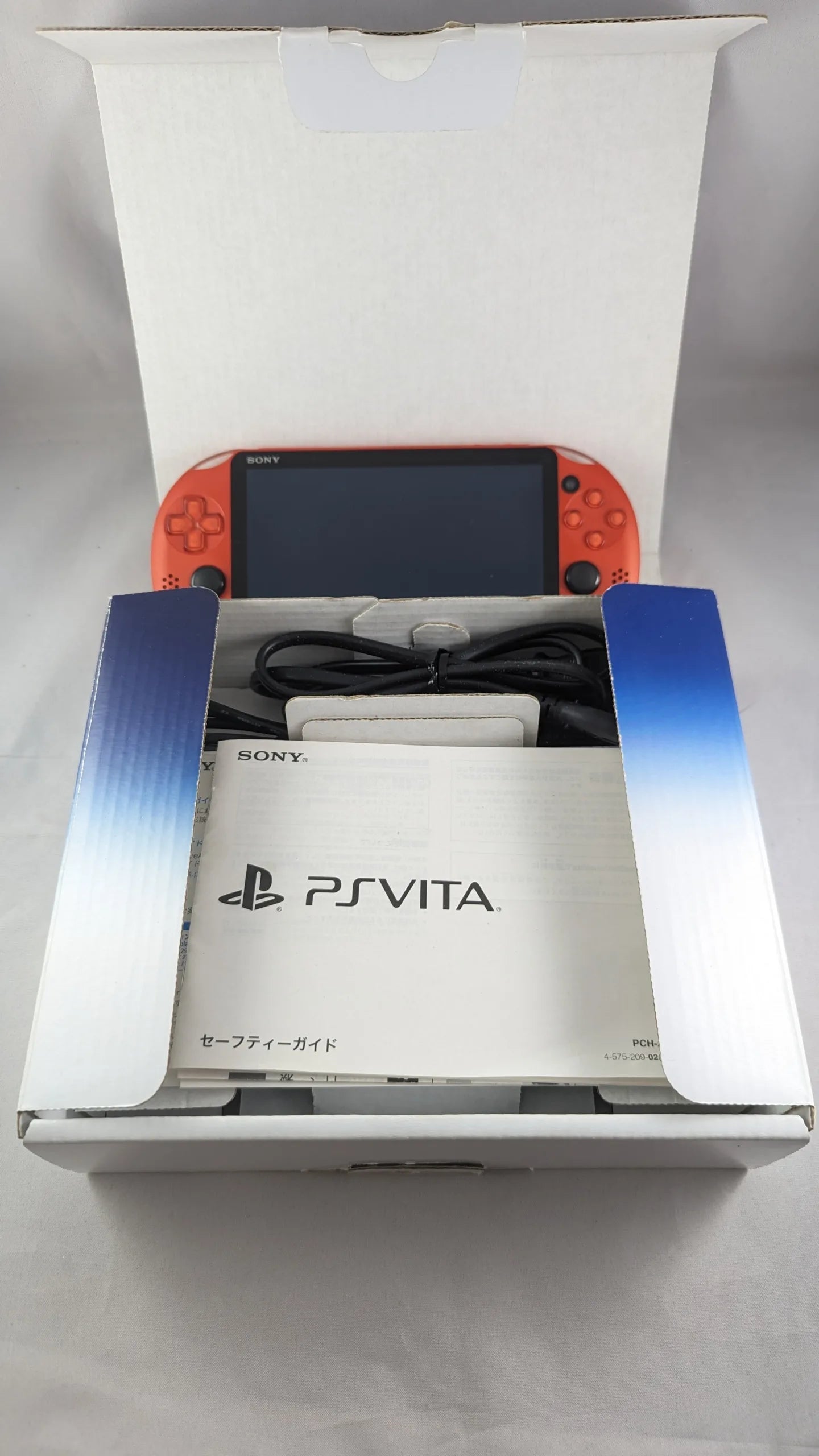 PS VITA - PCH 2000 PlayStation Metallic Red (JAPAN EDITION ONLY) SONY