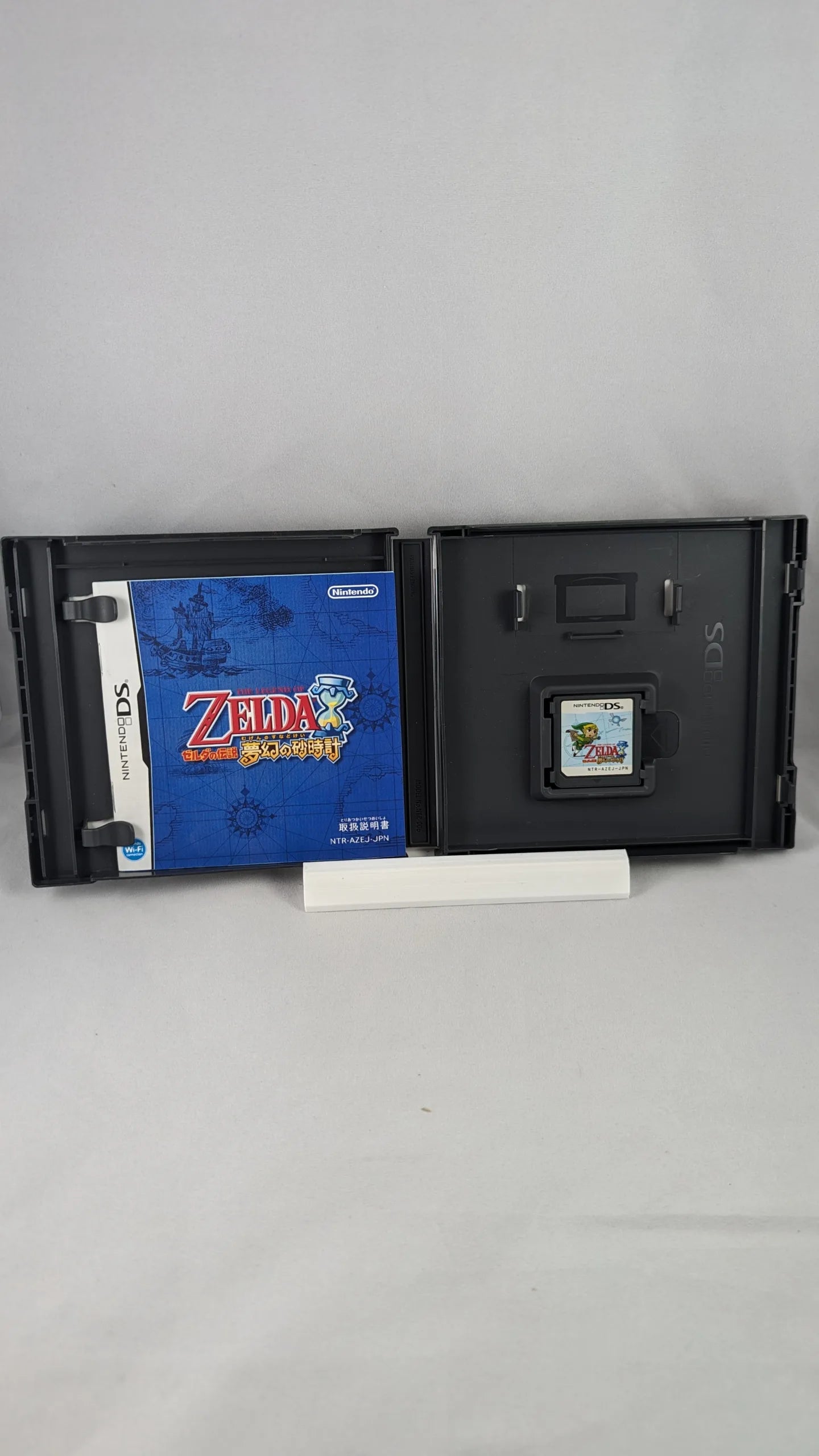 DS - THE LEGEND OF ZELDA Mugen No Sunadokei Phantom Hourglasi  (game+box+instruction - WORN OUT, look description) Nintendo – JAPAN